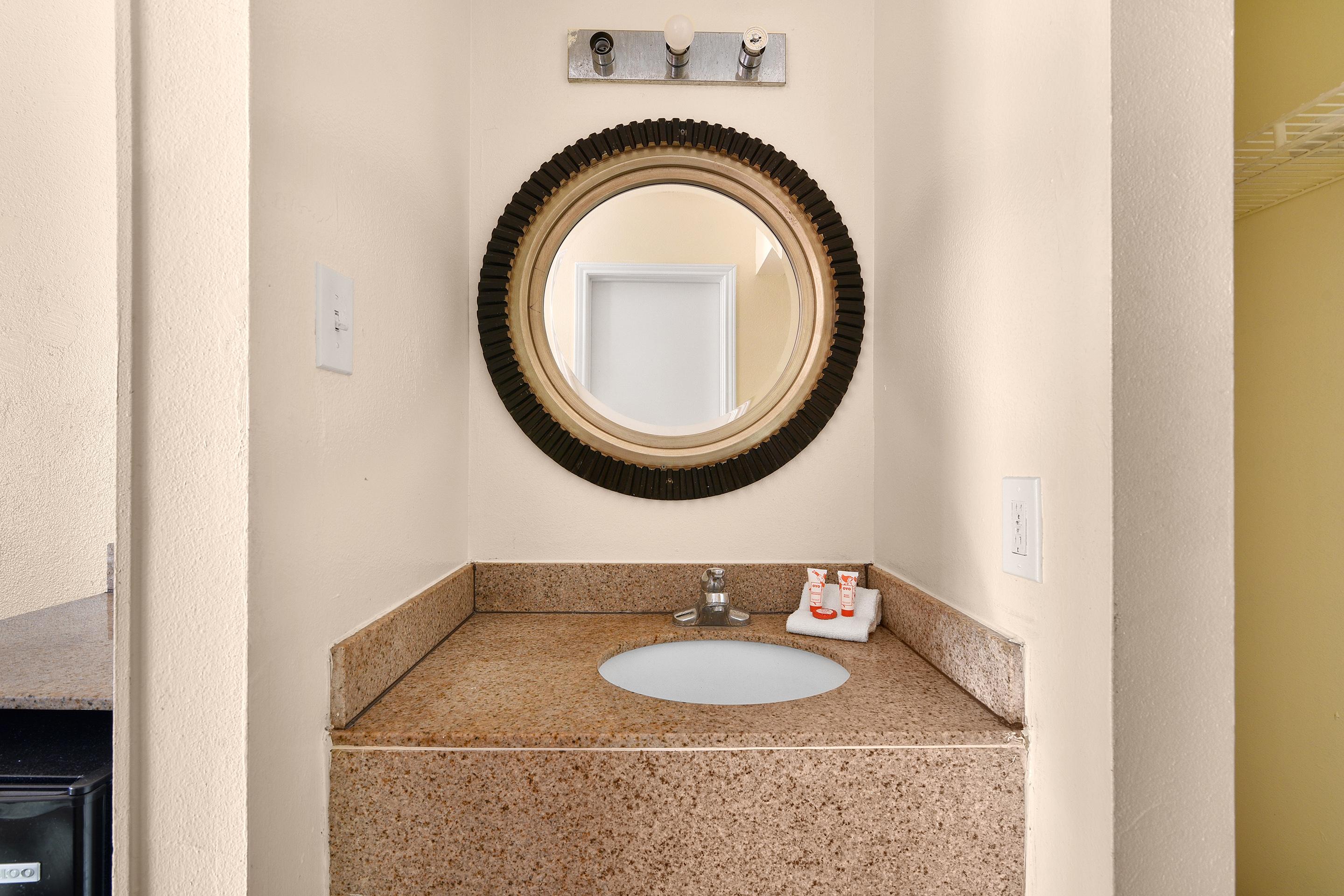 Oyo Hotel San Antonio Lackland Near Seaworld Εξωτερικό φωτογραφία