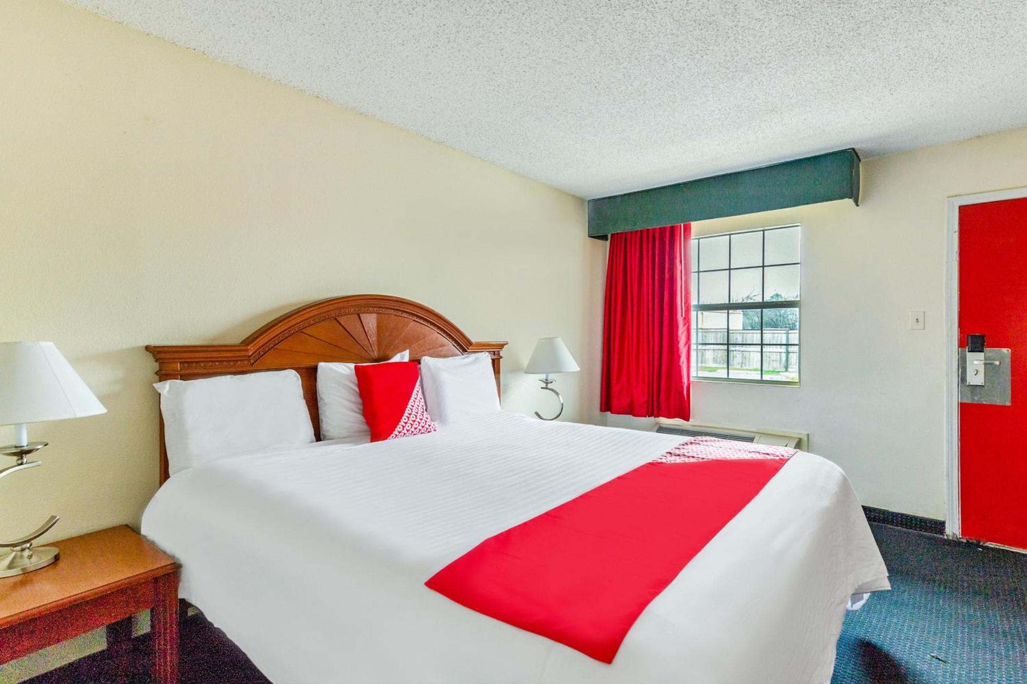 Oyo Hotel San Antonio Lackland Near Seaworld Εξωτερικό φωτογραφία