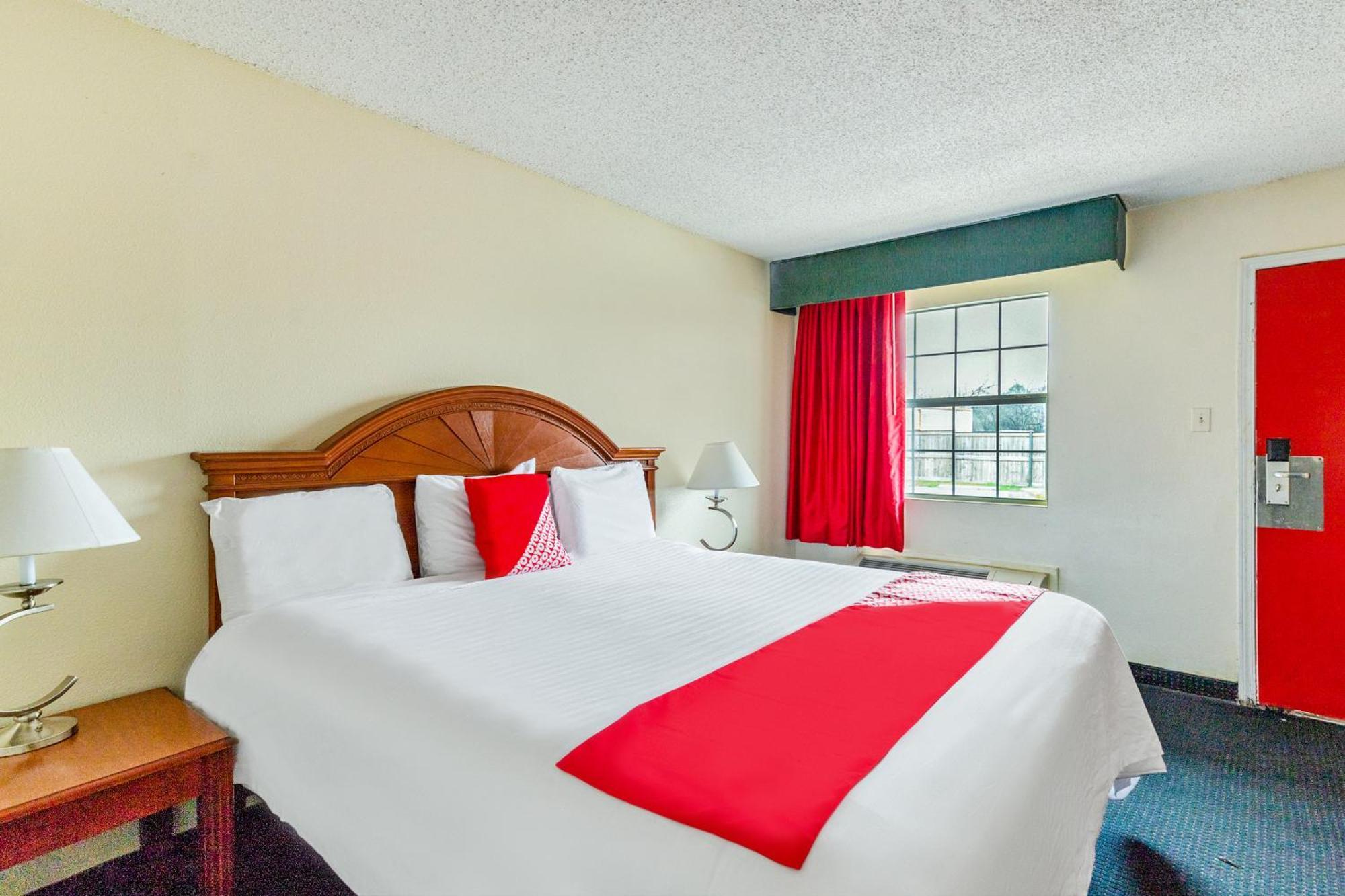 Oyo Hotel San Antonio Lackland Near Seaworld Εξωτερικό φωτογραφία