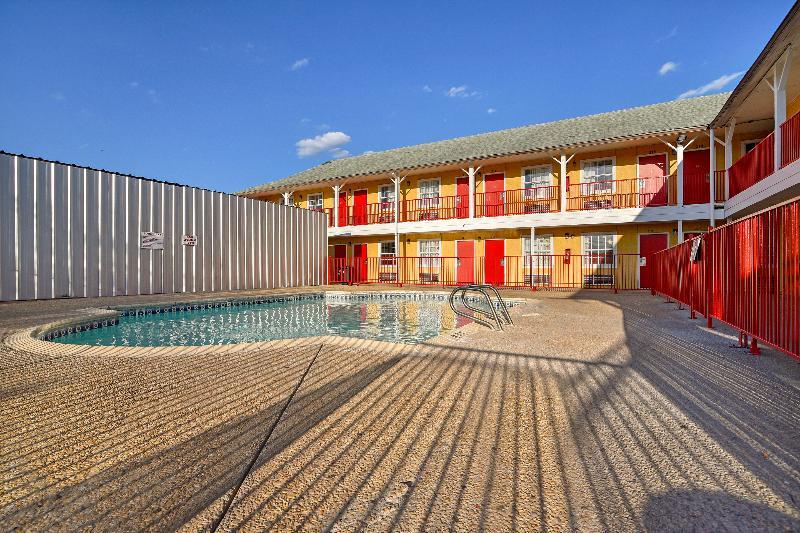 Oyo Hotel San Antonio Lackland Near Seaworld Εξωτερικό φωτογραφία